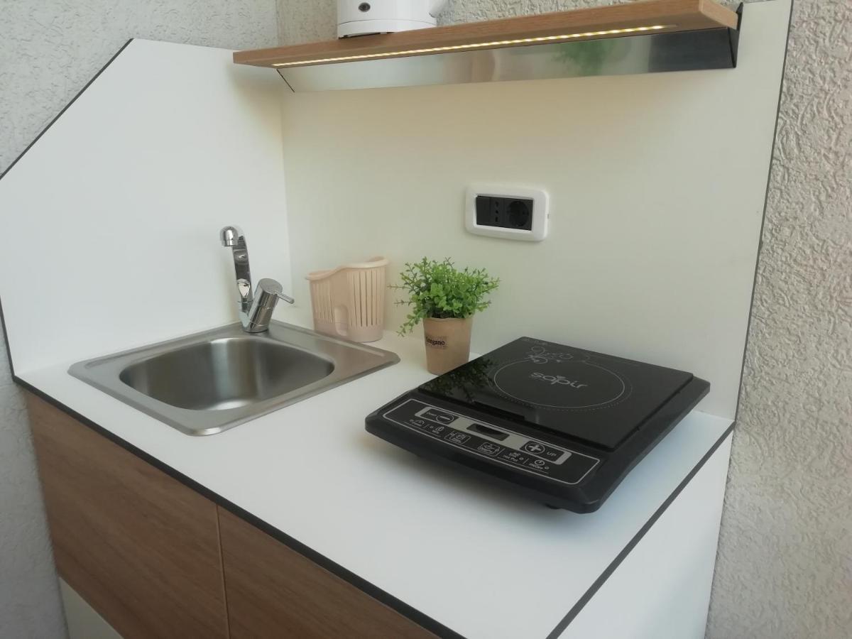 Guest House Jedro Petrovac Kültér fotó