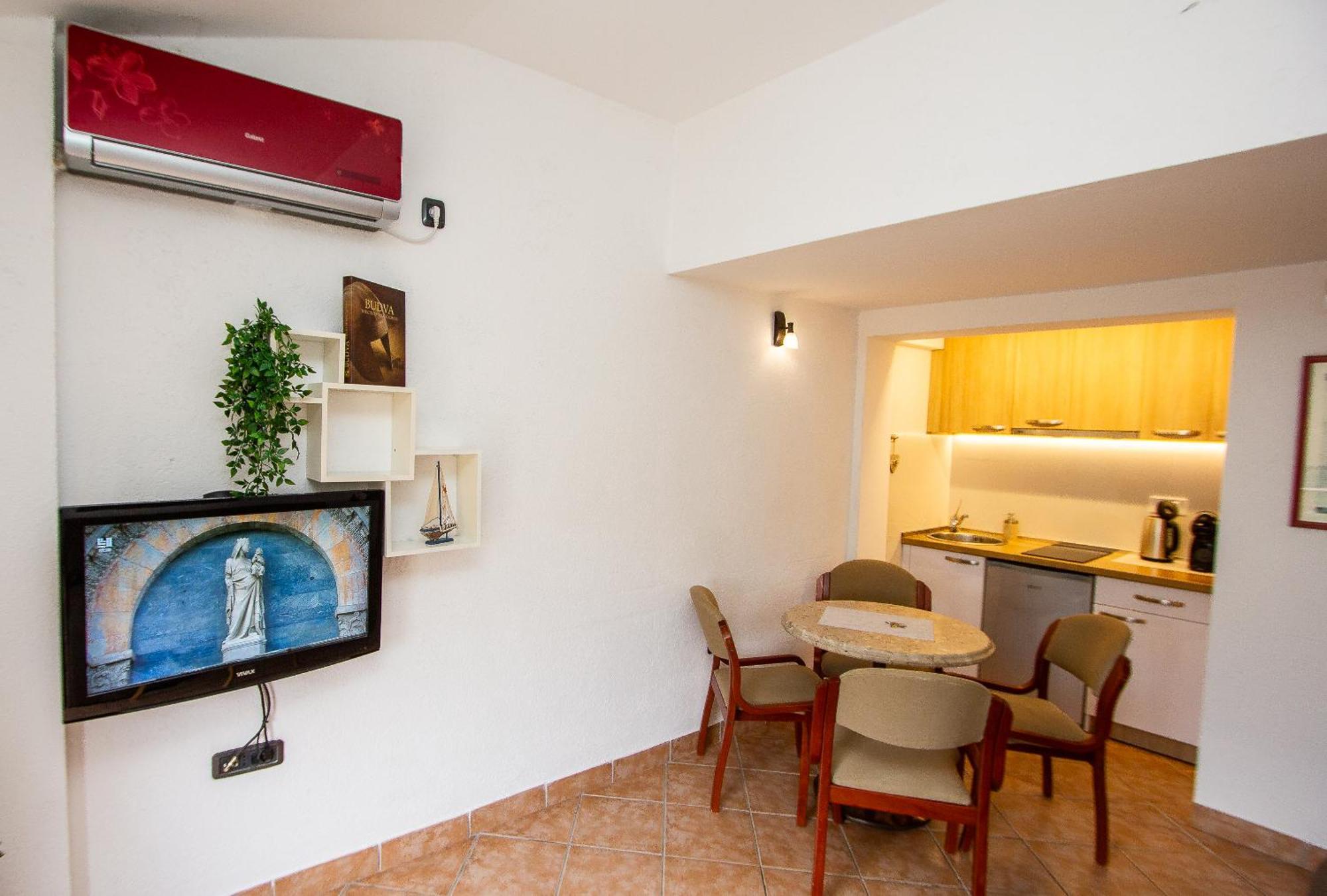 Guest House Jedro Petrovac Kültér fotó